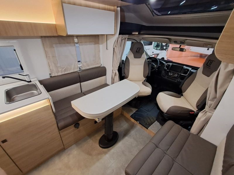 En venta Challenger Challenger Fiat Ducato 318 Ultimate Edition Automatic Blanco 2026 Barcelona foto 10