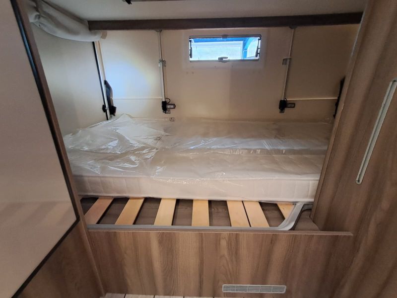 En venta Roller Team Roller Team Ford Kronos 279 M Selekt 165 CV Open Air 2026 Blanco 2026 Barcelona foto 18