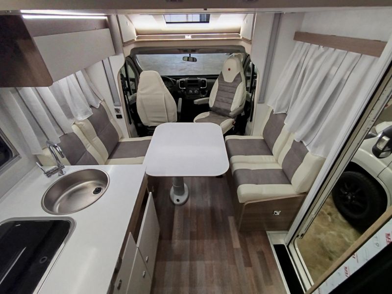 En venta Ilusion 740 FF XMK  Blanco 2026 Teruel foto 2