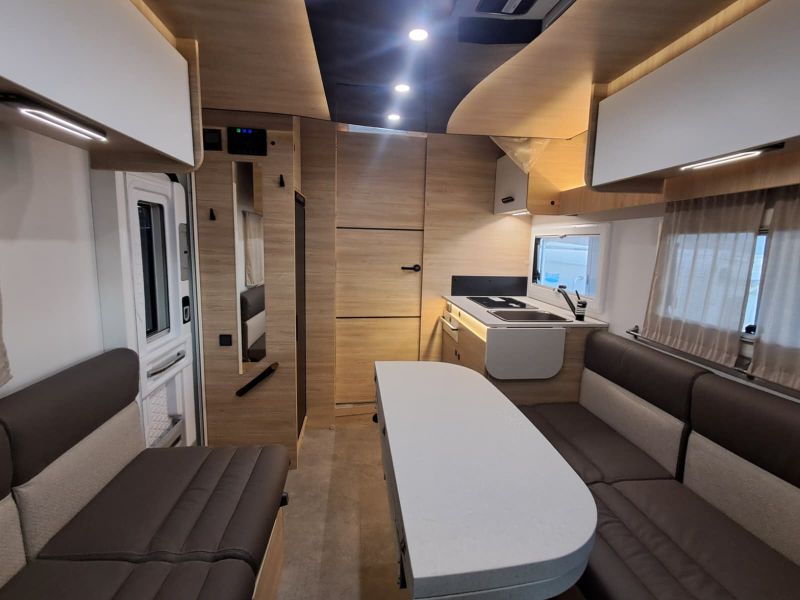 En venta Challenger Challenger Fiat 317 Ultimate Edition Automatic Blanco 2026 Barcelona foto 9