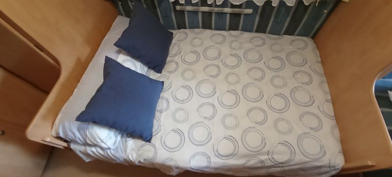 En venta Caravelair Ambiance 400, 20 aniversario  Blanco 2006 Jaén foto 18