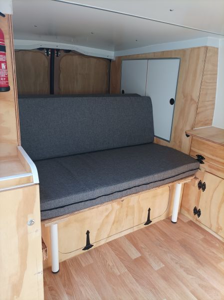 En venta Mercedes-Benz Vito Rojo 2017 Málaga foto 4