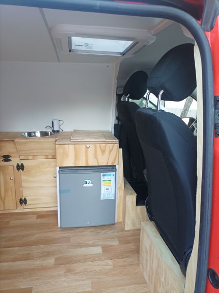 En venta Mercedes-Benz Vito Rojo 2017 Málaga foto 10