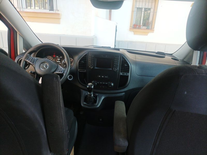 En venta Mercedes-Benz Vito Rojo 2017 Málaga foto 11