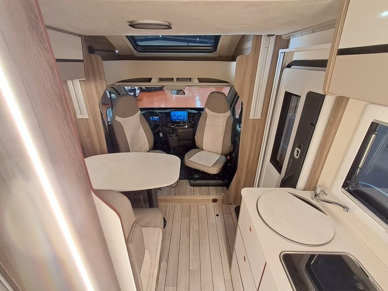 En venta Roller Team Roller Team Ford Kronos Fit 291 TL 165 CV Selekt Open Air Blanco 2026 Barcelona foto 6