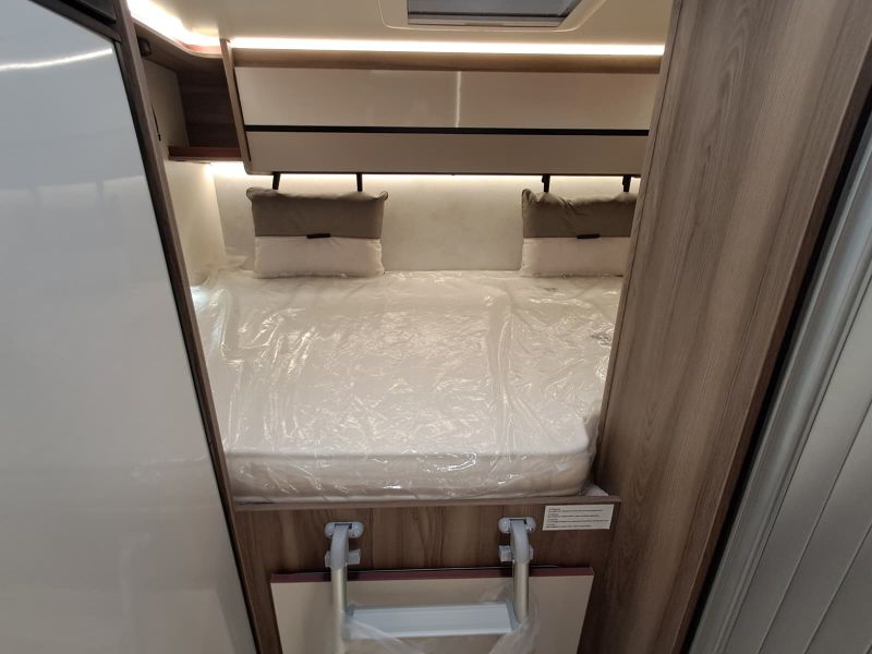 En venta Roller Team Roller Team Ford Kronos Fit 291 TL 165 CV Selekt Open Air Blanco 2026 Barcelona foto 8