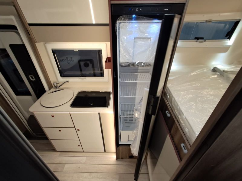 En venta Roller Team Roller Team Ford Kronos Fit 291 TL 165 CV Selekt Open Air Blanco 2026 Barcelona foto 10