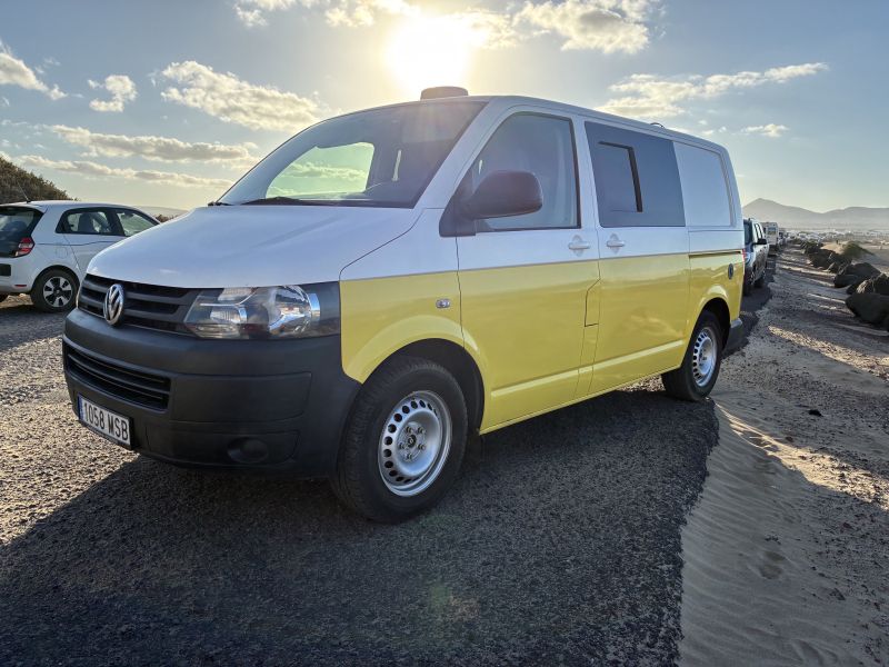 En venta Volkswagen Transporter T5 Camper Amarillo 2012 Las Palmas foto 5