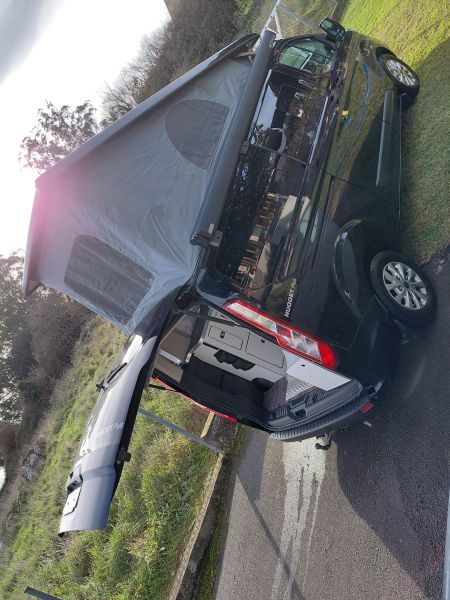 En venta Ford NUGGET PLUS L2 WESTFALIA Negro 2021 Cantabria foto 2