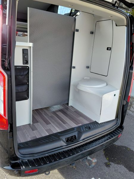 En venta Ford NUGGET PLUS L2 WESTFALIA Negro 2021 Cantabria foto 9