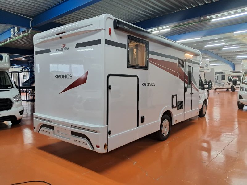 En venta Roller Team ROLLER TEAM FORD KRONOS 284 TL OPEN AIR 165 Blanco 2026 Barcelona foto 3