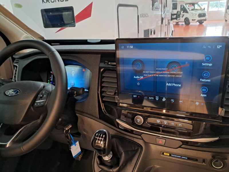 En venta Roller Team ROLLER TEAM FORD KRONOS 284 TL OPEN AIR 165 Blanco 2026 Barcelona foto 7