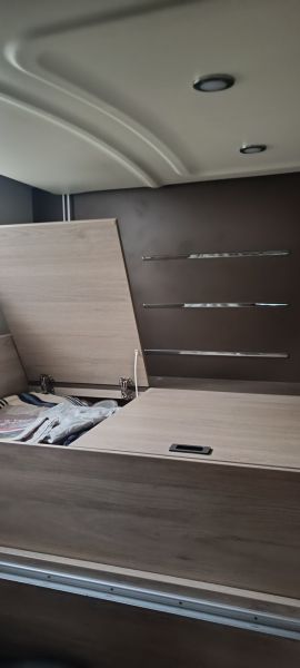 En venta Challenger 274 Quartz  Blanco 2018 Barcelona foto 18