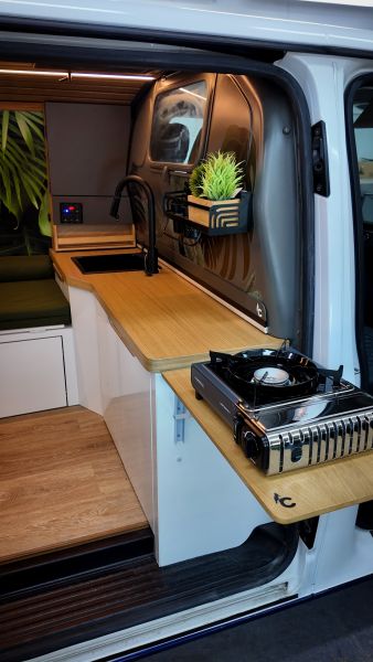 En venta Volkswagen Transporter t5  Blanco 2010 Toledo foto 8