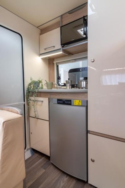 En venta Across SAFARI 430CDL (750Kg) Blanco 2026 Girona foto 7