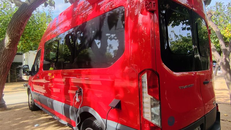 En venta Ford TRANSIT 350  H3 L3  TRENF 2.0 170 Rojo 2017 Tarragona foto 17