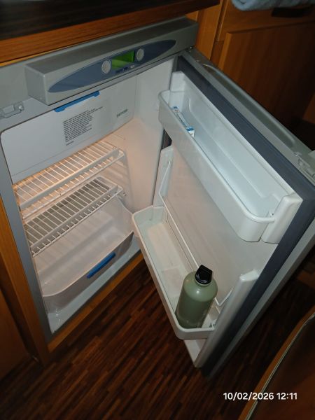 En venta Hymer / Eriba / Hymercar ex562 silverline Gris 2011 Madrid foto 6