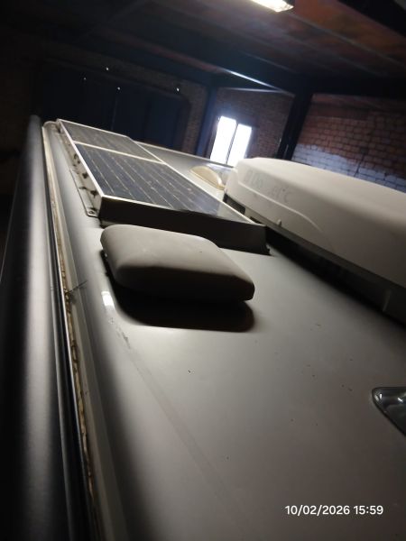 En venta Hymer / Eriba / Hymercar ex562 silverline Gris 2011 Madrid foto 21