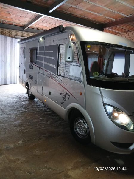 En venta Hymer / Eriba / Hymercar ex562 silverline Gris 2011 Madrid foto 24