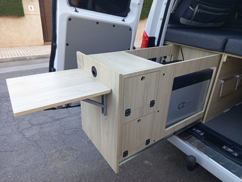 En venta Mercedes-Benz Vito Camperizada Blanco 2014 Murcia foto 4