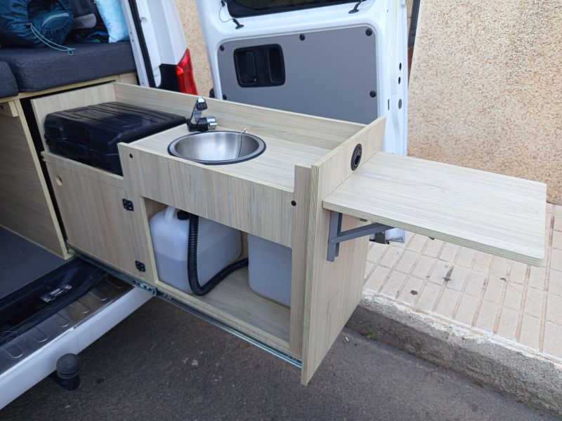 En venta Mercedes-Benz Vito Camperizada Blanco 2014 Murcia foto 5