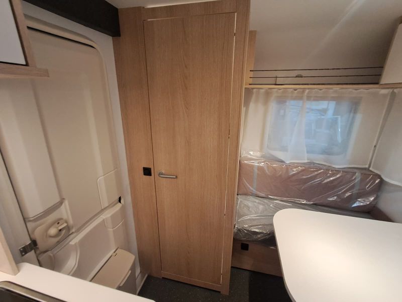 En venta Adria Adria Aviva 400 PS Truma P Move 2026 Blanco 2026 Barcelona foto 17