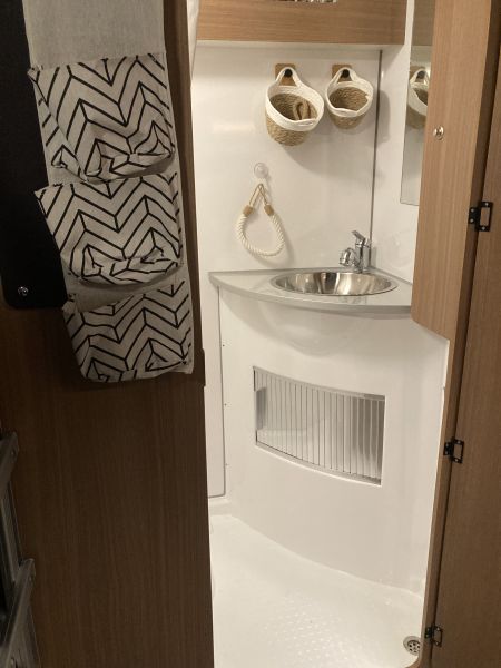 En venta Caretta Uncle Blanco 2024 Toledo foto 12