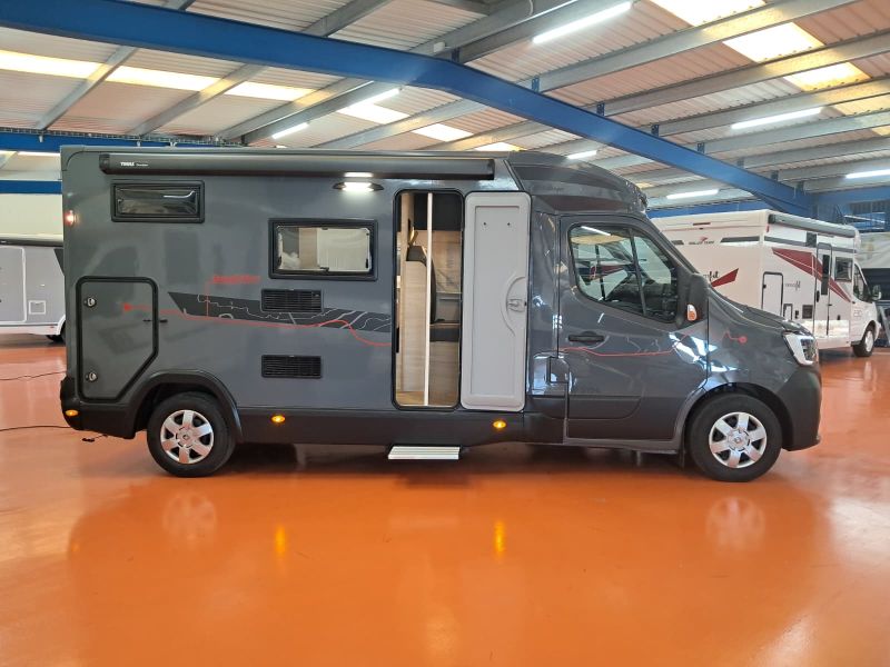 En venta Challenger Challenger Renault Master Slim S194 Etape Edition 145 Last Call Gris 2026 Barcelona foto 7