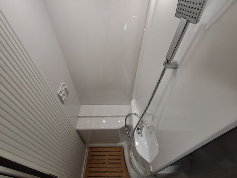 En venta Challenger Challenger Renault Master Slim S194 Etape Edition 145 Last Call Gris 2026 Barcelona foto 19