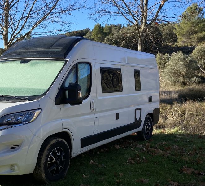 En venta Clever celebration 600 Blanco 2020 A Coruña foto 1