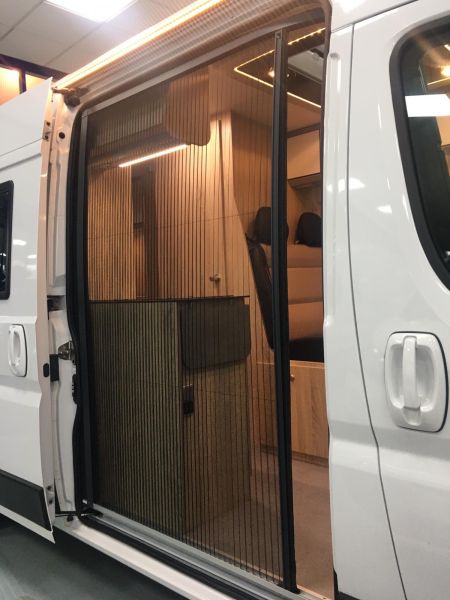 En venta Clever celebration 600 Blanco 2020 A Coruña foto 3