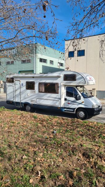 En venta Roller Team Autocaravana Granduca 67 Blanco 2003 Barcelona foto 1