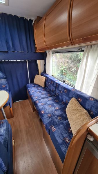 En venta Roller Team Autocaravana Granduca 67 Blanco 2003 Barcelona foto 8