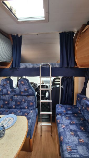 En venta Roller Team Autocaravana Granduca 67 Blanco 2003 Barcelona foto 9