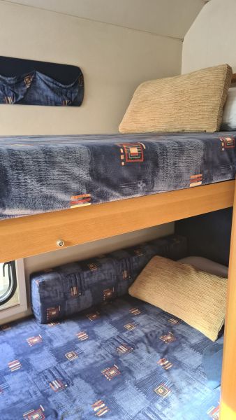 En venta Roller Team Autocaravana Granduca 67 Blanco 2003 Barcelona foto 13