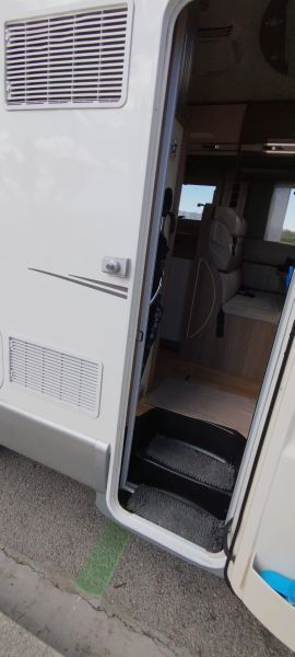 En venta Rapido 890F Blanco 2016 Valencia foto 11