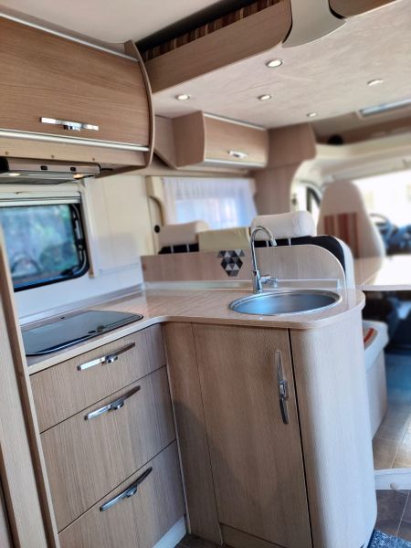 En venta Bürstner IXEO TIME 695 Blanco 2012 Alicante foto 3