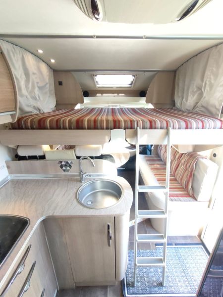 En venta Bürstner IXEO TIME 695 Blanco 2012 Alicante foto 6