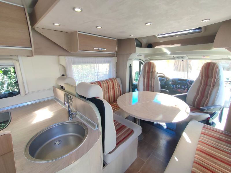 En venta Bürstner IXEO TIME 695 Blanco 2012 Alicante foto 10