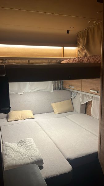 En venta Weinsberg Caraone 390 PUH Blanco 2020 Barcelona foto 5