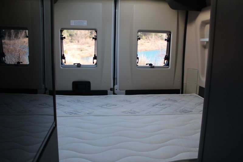 En venta McLouis McLouis Menfys 3 Maxi S-Line 2022 Albacete foto 7