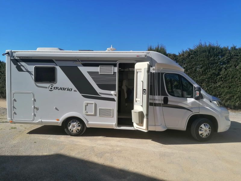 En venta Bavaria-Camp 700 class 2015 Barcelona foto 5