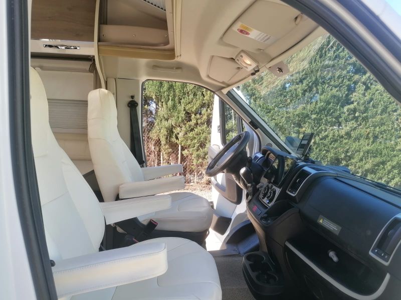 En venta Bavaria-Camp 700 class 2015 Barcelona foto 8