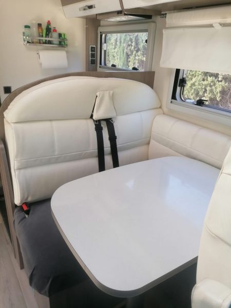 En venta Bavaria-Camp 700 class 2015 Barcelona foto 13