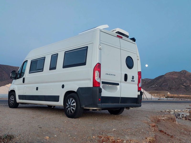 En venta Fiat Ducato  Blanco 2019 Almería foto 2