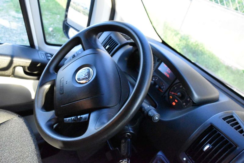 En venta Fiat Ducato  Blanco 2019 Almería foto 50