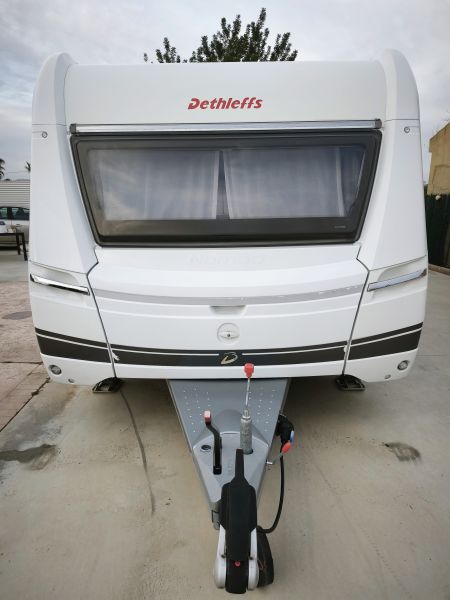 En venta Dethleffs 540 RE NOMAD Gris 2018 Alicante foto 2