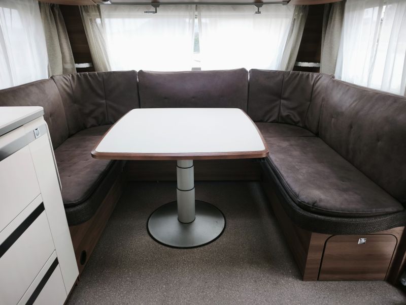 En venta Dethleffs 540 RE NOMAD Gris 2018 Alicante foto 4