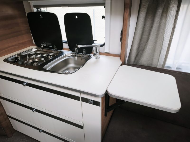 En venta Dethleffs 540 RE NOMAD Gris 2018 Alicante foto 5