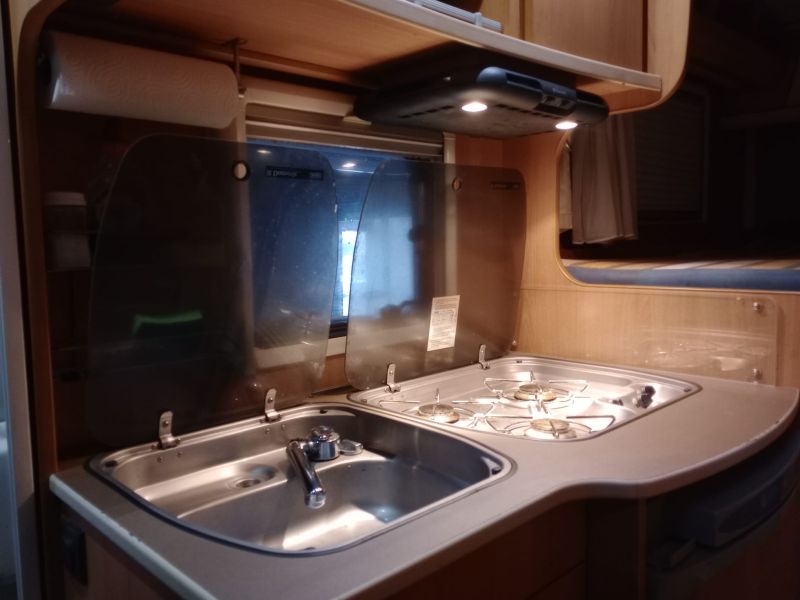 En venta Dethleffs Summer Edition 09 Gris 2010 Huesca foto 10